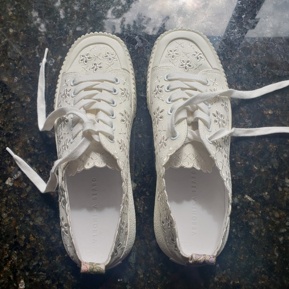 VERONICA BEARD Paulita Embroidered Sneakers Sz 8.5 - Picture 10 of 15